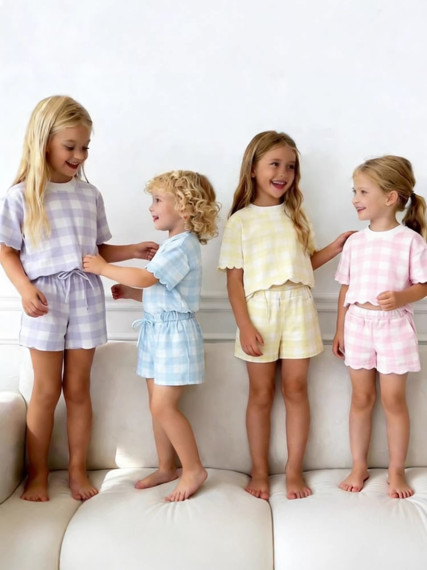 Scalloped edge Kids Outfit - Image 2